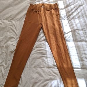 Kotn small camel leggings